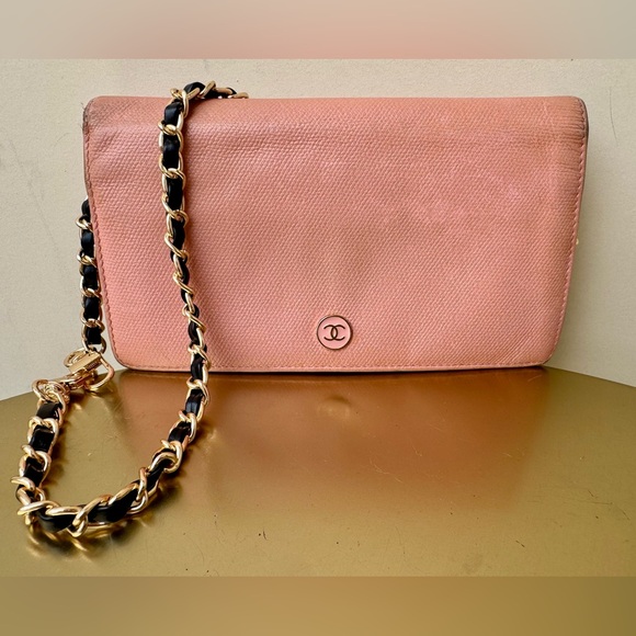 CHANEL CLUTCH WALLET WRISTLET PINK - Picture 1 of 9
